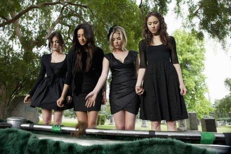 Pretty Little Liars still 2x05