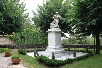 il monumento ai caduti della grande guerra di Radicofani