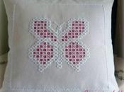 Hardanger: farfalla cuscino