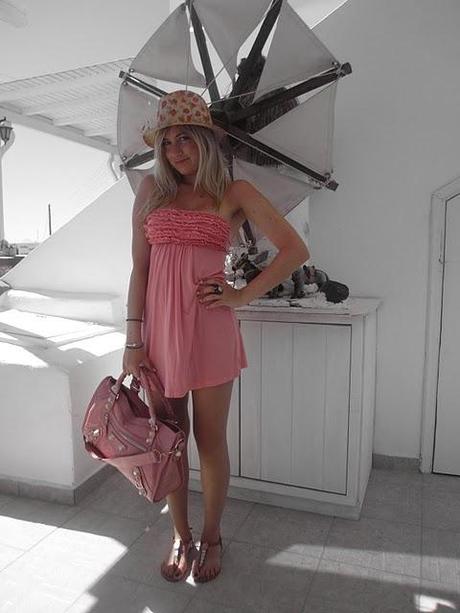 Last day in Santorini and goodbye to Her...