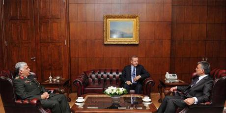 Turchia, summit del Consiglio supremo di difesa dopo le dimissioni dei vertici militari