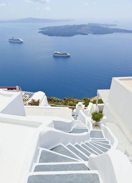 Santorini: l’isola dei tramonti più belli del mondo.