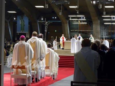 LOURDES IL VIAGGIO DELLA SPERANZA