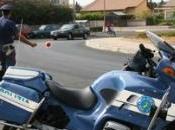 Uomo forza posto blocco, finiesce male!