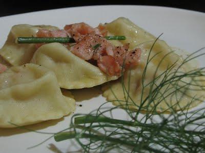 IL POSTINO SUONA PER ALICE GINEVRA - CAPPELLACCI RIPIENI DI GAMBERI, ZUCCHINE E CAPRINO, AL SALMONE E FINOCCHIO SELVATICO