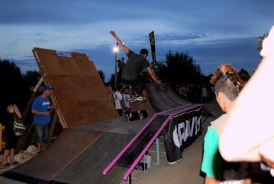 ANALOG SKATE DAZE CONTEST