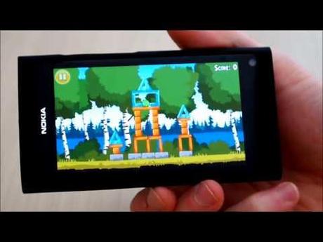 0 Il Nokia N9 si mostra in un anteprima di 7 minuti !