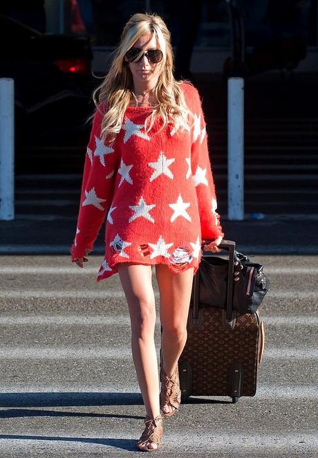ashley-tisdale-star-sweater