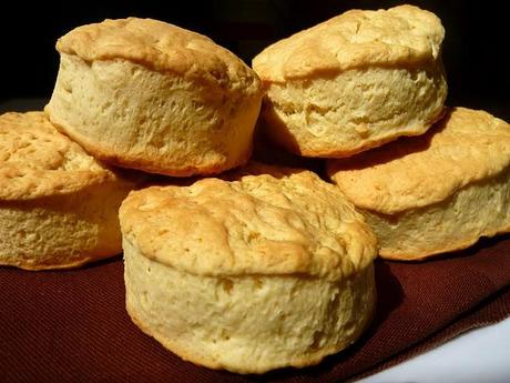 scones al formaggio (scones me tiri)