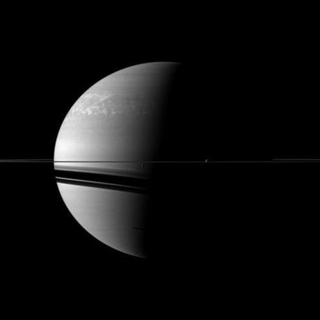 Saturno scortato da Rea e Dione