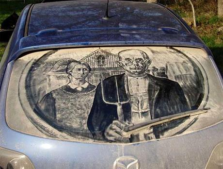 Dirty Car Art ovvero come trasformare un auto molto sporca in un arte.