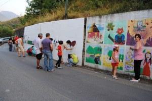 Murales11: Ferrari si colora con i “Racconti di vita ai piedi del castello”