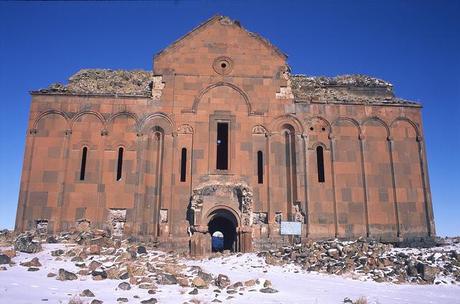 Ani, la città delle 101 chiese, nel medioevo la capitale del regno armeno.