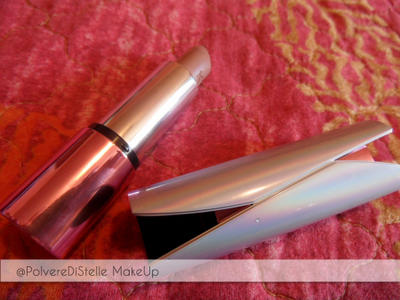 Review: Luminous Chrome - Metallic Lipstick N.701 KIKO