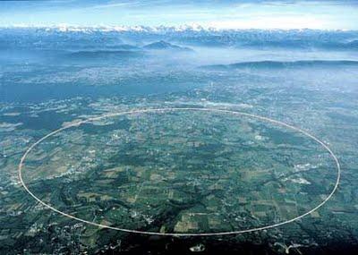 Il CERN (Organizzazione Europea per la Ricerca Nucleare) è il più grande laboratorio al mondo di fisica delle particelle.