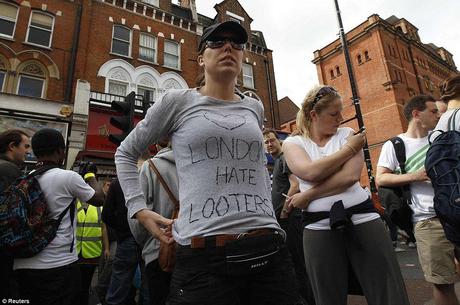 'London hates looters': More volunteers in Clapham Junction, where they have congregated after call outs _n Twitter