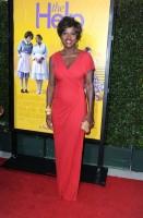 viola davis - escada (scarpe jimmy choo)