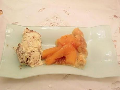 Sfogliata al melone con gelato