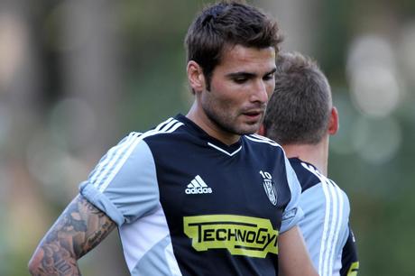 Mutu sospeso a vita dalla nazionale romena!