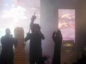 Delirio all’Arena Beach concerto eretico CapaRezza