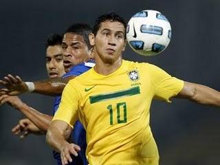 World Dream Cup 2011,ottavi di finale : risultati del 12 agosto : il Brasile passa ai supplementari, una super Olanda elimina il Camerun