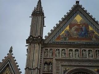 FERRAGOSTO.......ORVIETO E I MUFFIN DOPPIO CIOCCOLATO.....