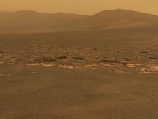 Il NASA Mars Rover arriva sul cratere Endeavour.