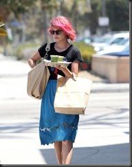 Dianna-Agron-Steps-Out-With-Pink-Hair-2-435x580