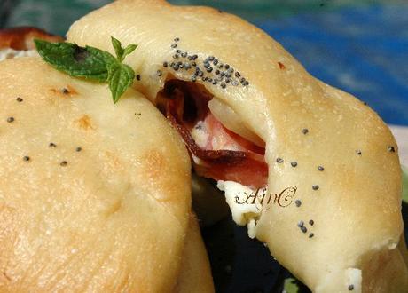 Panini turchi  “Beyaz Peynirli poğaça”