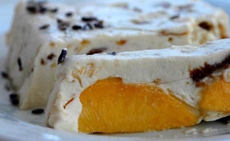 Panna cotta alla pesca profumata di lavanda e i Vincitori del contest