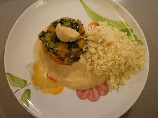 Sformato di zucca,zucchine e spinaci su letto di ceci con cous cous