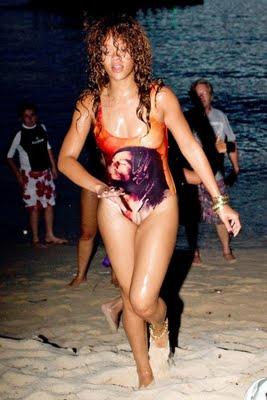 Rihanna having fun in Barbados !