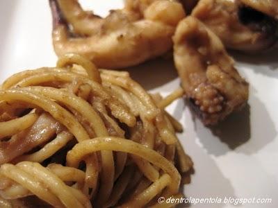 Spaghetti con carciofi e seppie