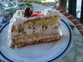 Torta panna e cioccociliegie