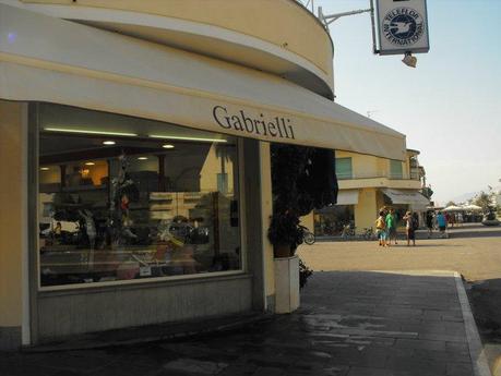 Shopping a Viareggio