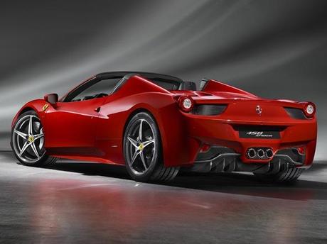 VIDEO: ecco come si scopre la Ferrari 458 Spider!