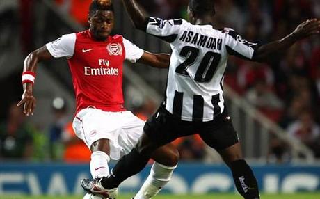 Arsenal vs. Udinese, Alex Song & Giampiero Pinzi