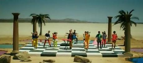 Una nuova campagna pubblicitaria incentrata sul simbolismo massonico