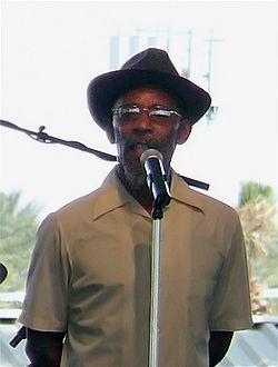 http://upload.wikimedia.org/wikipedia/commons/thumb/6/60/Linton_Kwesi_Johnson2.jpg/250px-Linton_Kwesi_Johnson2.jpg