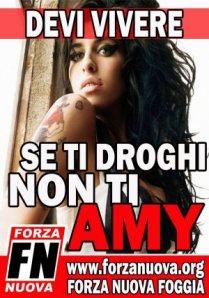 Amy Winehouse non era overdose. Che diranno ora Carlucci, Giovanardi & Co?