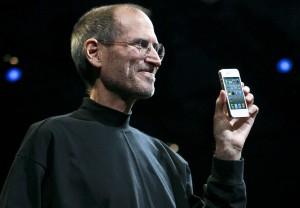 Steve Jobs si dimette da Ceo della Apple
