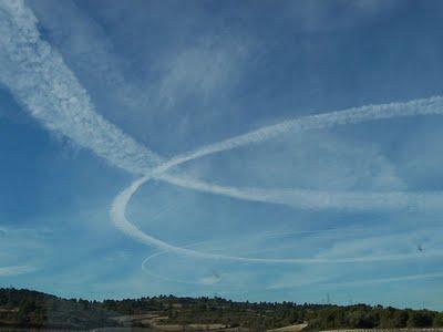 La Serbia denuncia le scie chimiche e gli OGM