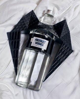 Absolut Vodka by ....Gareth Pugh !? Uh !?