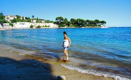 Hollister girl in Cap Ferrat