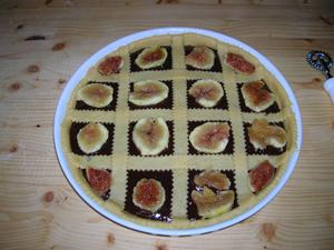 Crostata di fichi su crema di cioccolato