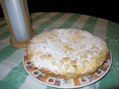 CROSTATA CON BANANE ED AMARETTI