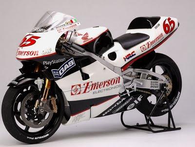 Honda NSR 500 L.Capirossi 2000 by Utage Factory House