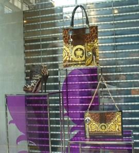 Le nuove vetrine di Sloane Street a Londra