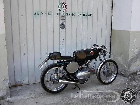 Le Fatteincasa :  Motobi 250 ss by Arnold Classic Garage