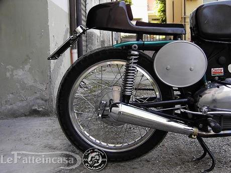 Le Fatteincasa :  Motobi 250 ss by Arnold Classic Garage